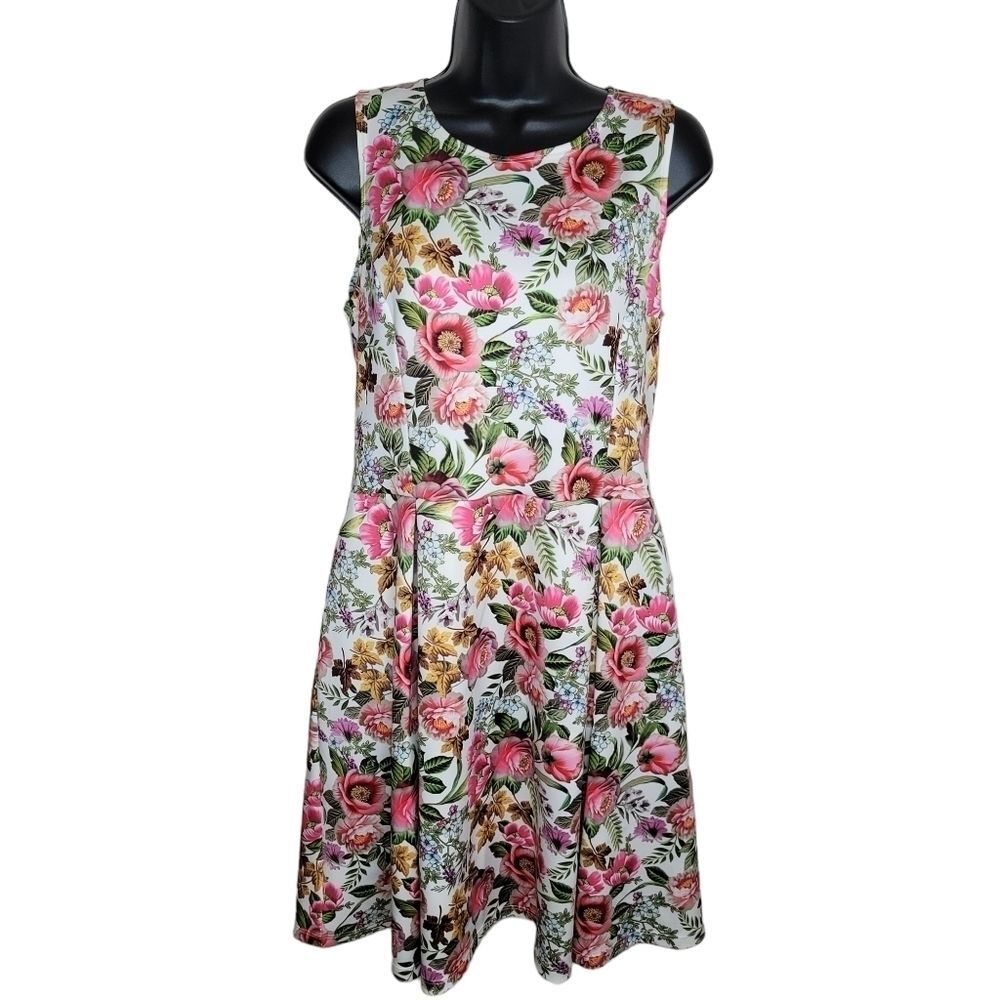 Lbisse sleeveless fit & flare floral dress size medium